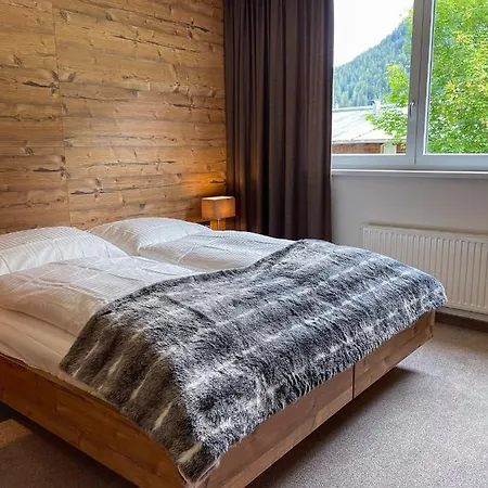 Lenzi ベッド・アンド・ブレックファスト