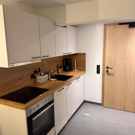 ベッド・アンド・ブレックファスト Lenzi 3*